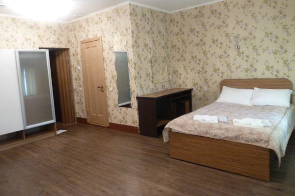 Mayak Hotel (Kemerovo)